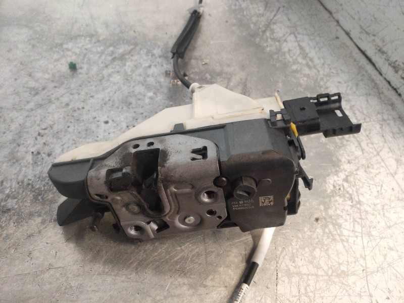 Recambio de motor cierre centralizado delantero izquierdo para peugeot partner kombi outdoor referencia OEM IAM 828406  