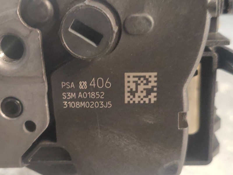 Recambio de motor cierre centralizado delantero izquierdo para peugeot partner kombi outdoor referencia OEM IAM 828406  