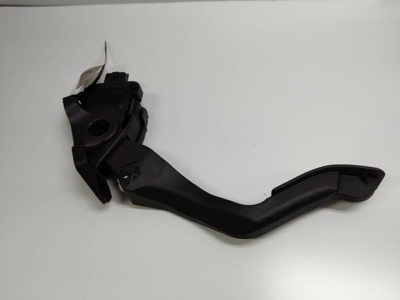 Recambio de potenciometro pedal para citroen c3 1.1 referencia OEM IAM 6PV00908301 968153038000 