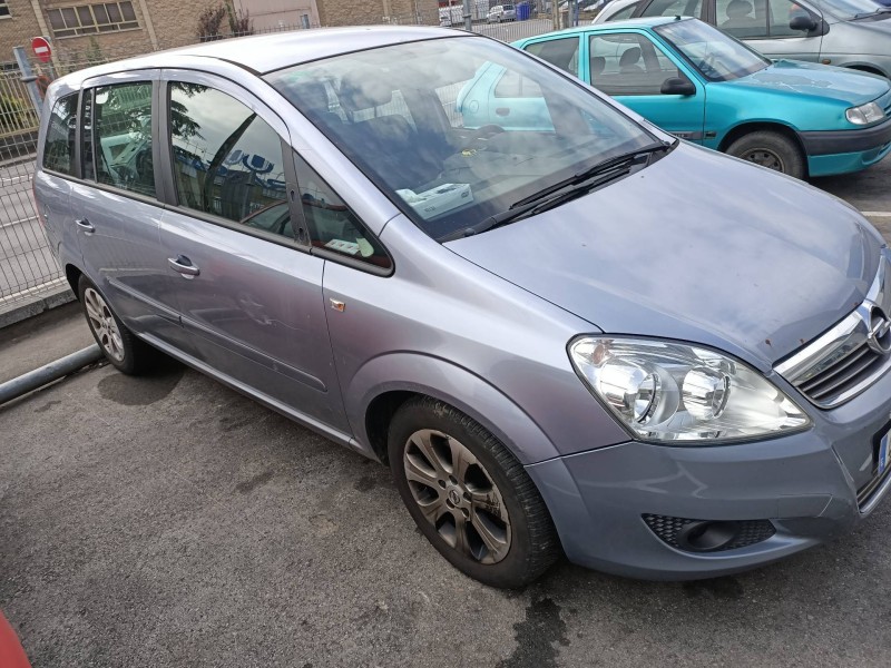 opel zafira b del año 2009
