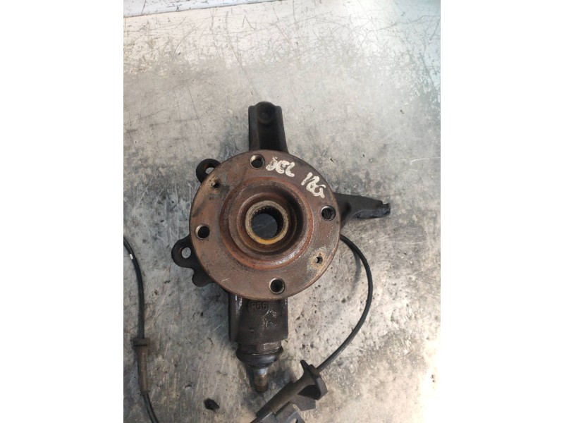 Recambio de mangueta delantera izquierda para peugeot partner kombi outdoor referencia OEM IAM   364696