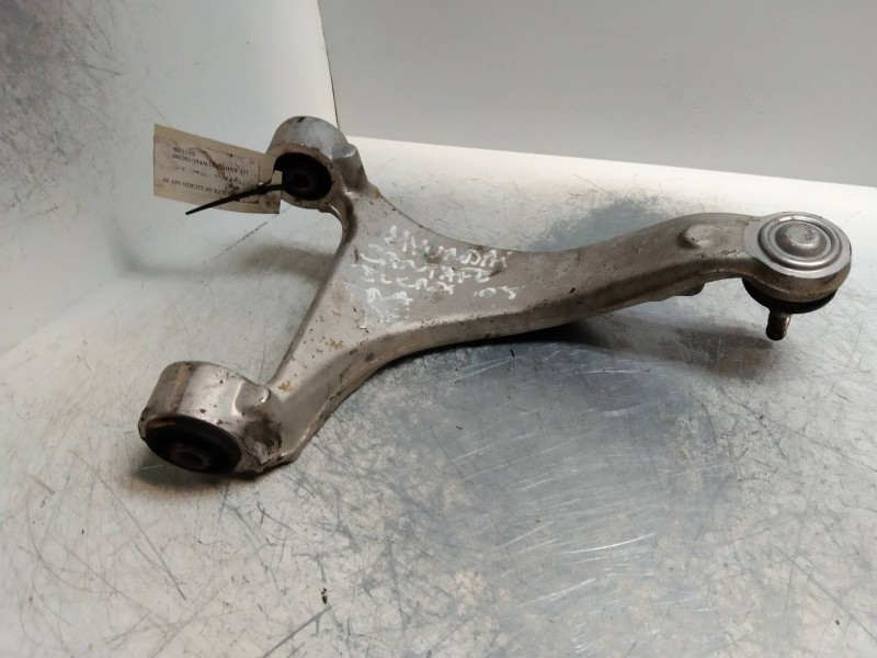 Recambio de brazo suspension superior trasero derecho para hyundai santa fe (sm) referencia OEM IAM   