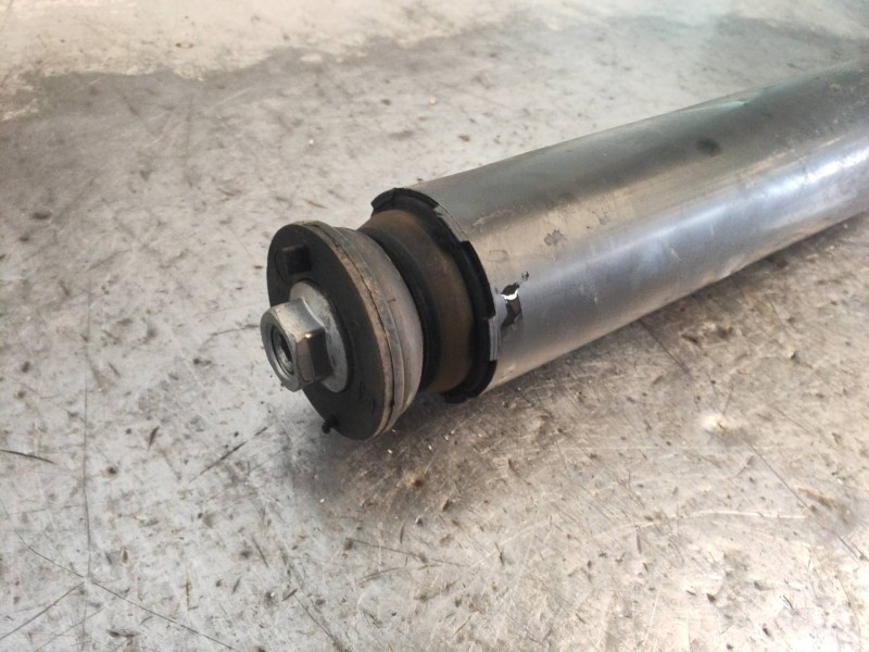 Recambio de amortiguador trasero derecho para citroen c4 picasso 1.6 blue-hdi fap referencia OEM IAM 9817404580  