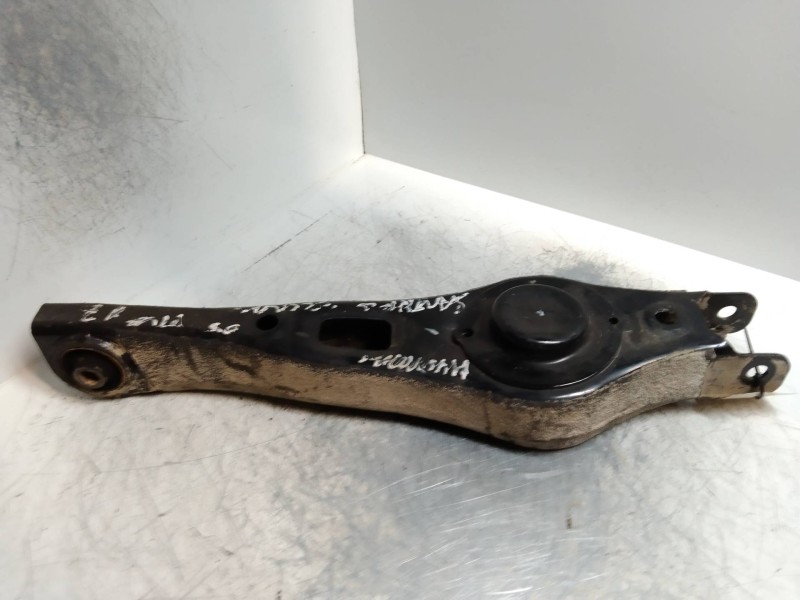 Recambio de brazo suspension inferior trasero izquierdo para hyundai santa fe (sm) referencia OEM IAM   