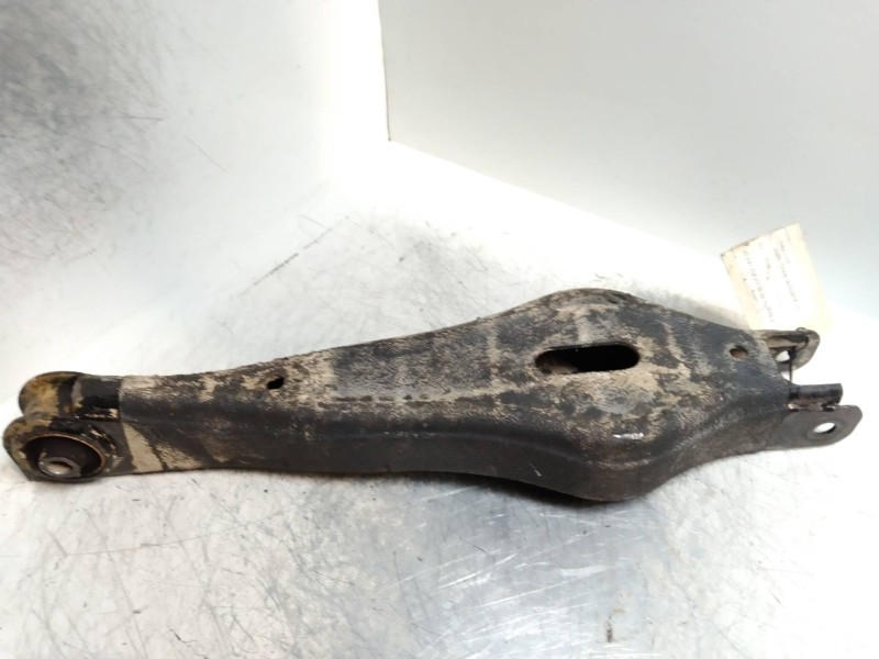 Recambio de brazo suspension inferior trasero izquierdo para hyundai santa fe (sm) referencia OEM IAM   