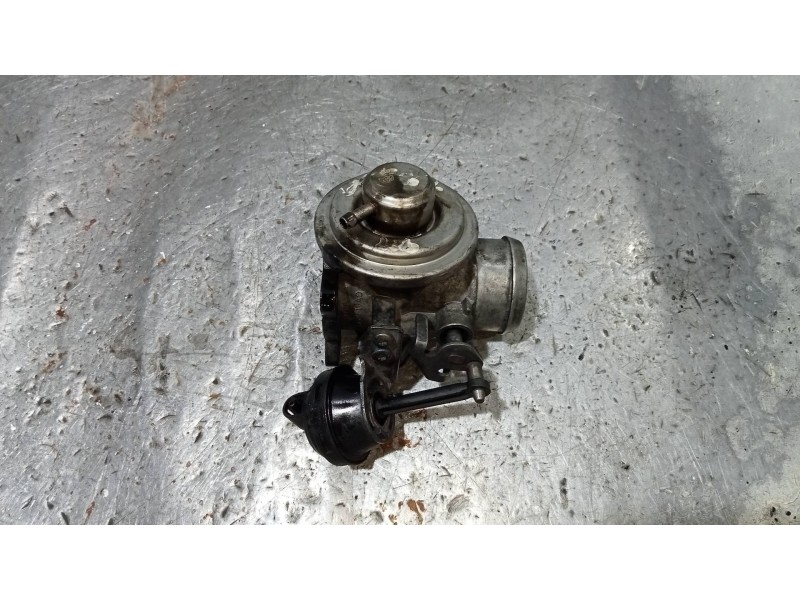Recambio de valvula egr para seat toledo (1m2) signo referencia OEM IAM 038129637B  