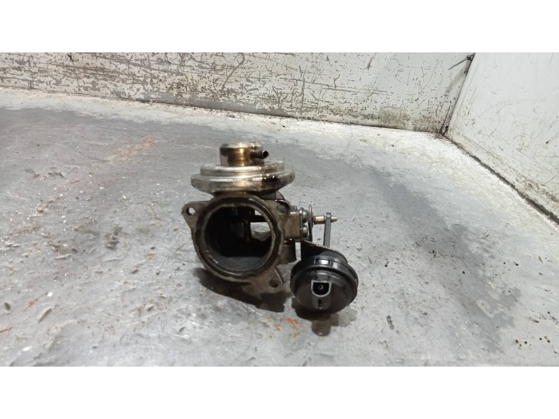 Recambio de valvula egr para seat toledo (1m2) signo referencia OEM IAM 038129637B  
