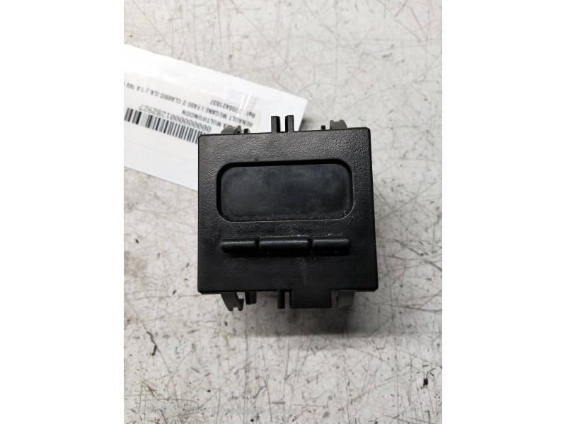 Recambio de pantalla multifuncion para renault megane i fase 2 classic (la..) 1.4 16v rt referencia OEM IAM 7700421037  
