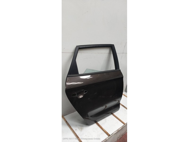 Recambio de puerta trasera derecha para kia carens ( ) business referencia OEM IAM   5P