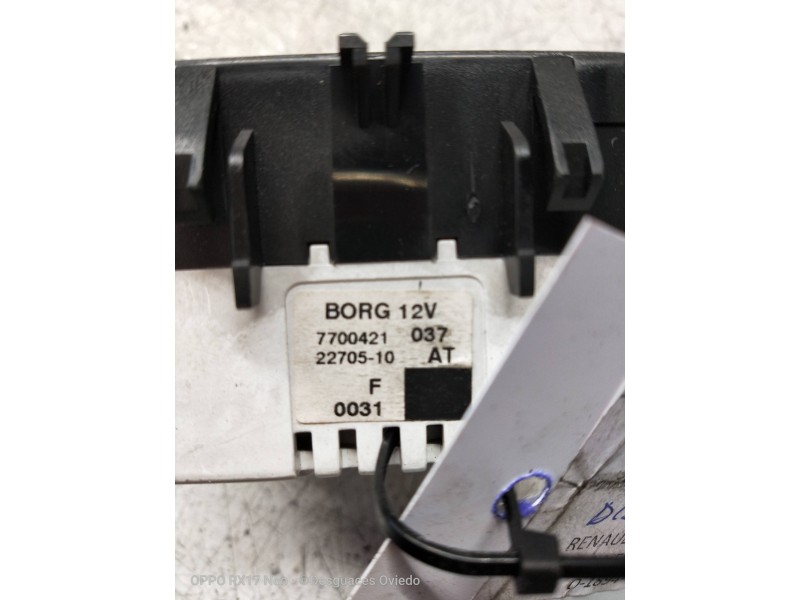 Recambio de pantalla multifuncion para renault megane i fase 2 classic (la..) 1.4 16v rt referencia OEM IAM 7700421037  