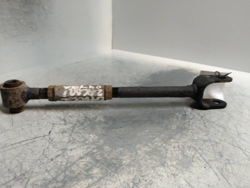 Recambio de tirante trasero izquierdo para hyundai tucson (jm) 2.0 crdi cat referencia OEM IAM   