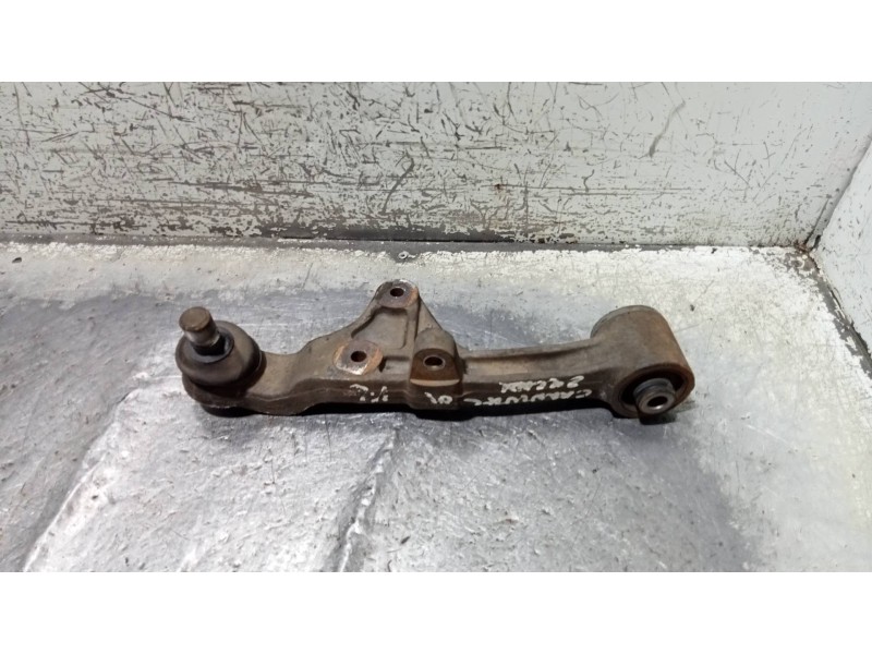Recambio de brazo suspension inferior delantero izquierdo para kia carnival ii 2.9 cdri ex referencia OEM IAM   