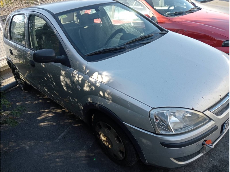 opel corsa c del año 2003