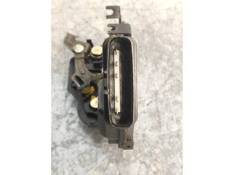 Recambio de motor cierre centralizado trasero derecho para kia magentis active referencia OEM IAM 814202G010  