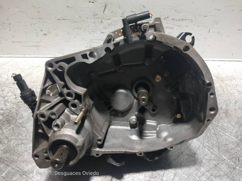 Recambio de caja cambios para renault clio ii symbol 1.4 referencia OEM IAM JB1185 S039823 