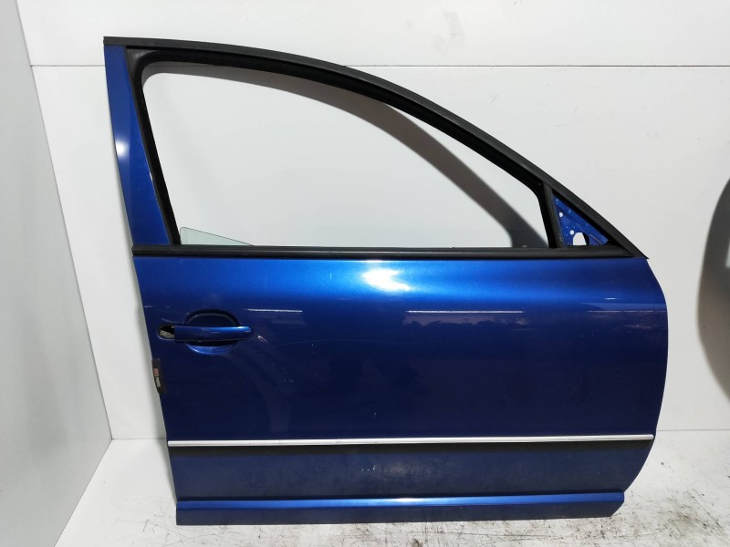 Recambio de puerta delantera derecha para skoda superb (3u4) classic referencia OEM IAM  4P 