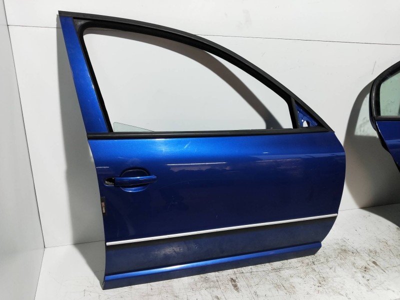 Recambio de puerta delantera derecha para skoda superb (3u4) classic referencia OEM IAM  4P 