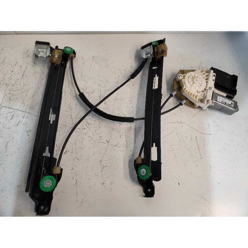 Recambio de elevalunas delantero derecho para seat leon (1p1) 1.6 tdi referencia OEM IAM 9836050607 1P0837402N 918434101 3C09597