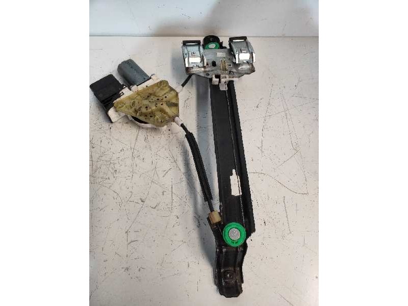 Recambio de elevalunas trasero izquierdo para seat leon (1p1) 1.6 tdi referencia OEM IAM 98359937003 1K0959703AF 973622107