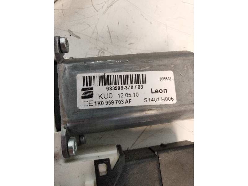 Recambio de elevalunas trasero izquierdo para seat leon (1p1) 1.6 tdi referencia OEM IAM 98359937003 1K0959703AF 973622107