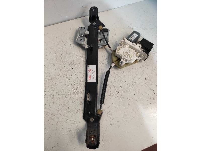 Recambio de elevalunas trasero izquierdo para seat leon (1p1) 1.6 tdi referencia OEM IAM 98359937003 1K0959703AF 973622107