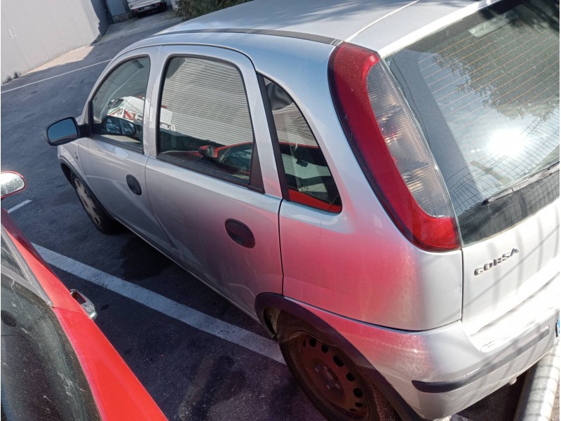 opel corsa c del año 2003