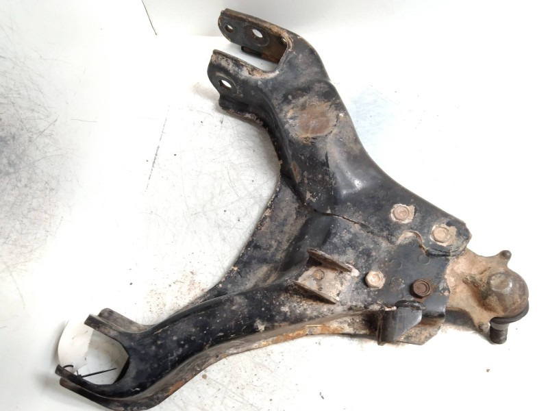 Recambio de brazo suspension inferior delantero izquierdo para isuzu trooper 3.0 dti cat referencia OEM IAM   