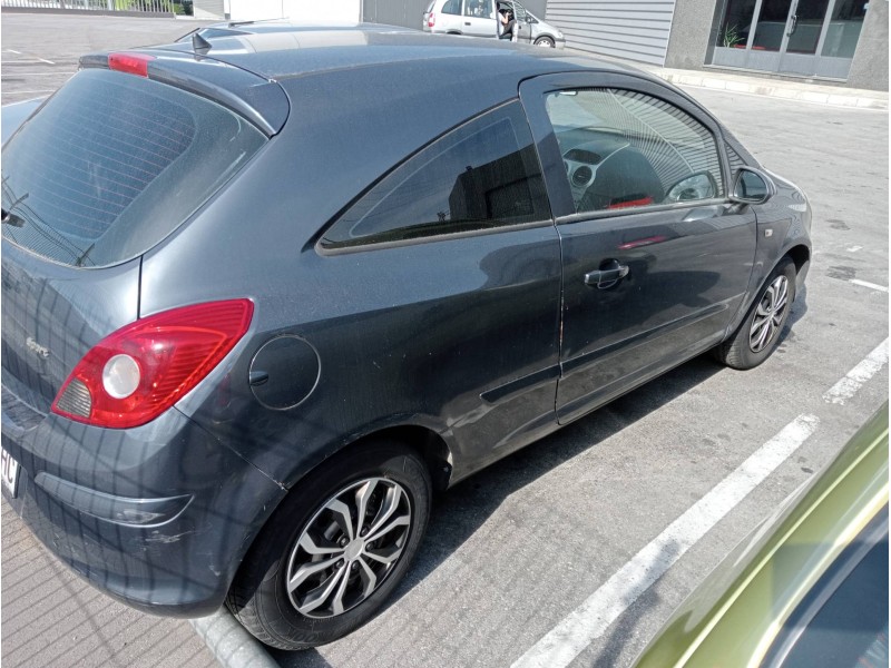 opel corsa d del año 2006