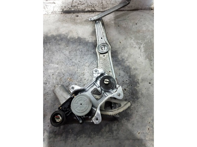 Recambio de elevalunas delantero derecho para toyota yaris (ncp1/nlp1/scp1) 1.4 d-4d expo referencia OEM IAM   5P