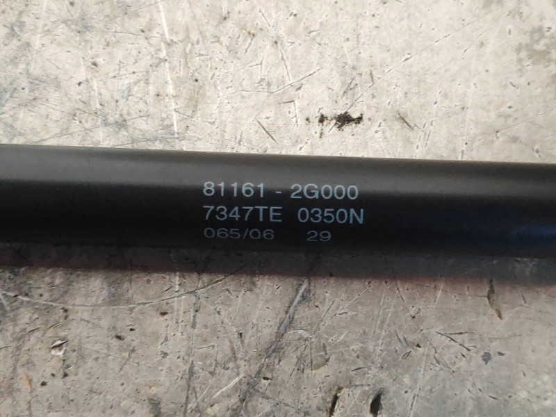 Recambio de amortiguadores capo para kia magentis active referencia OEM IAM 817712G000  
