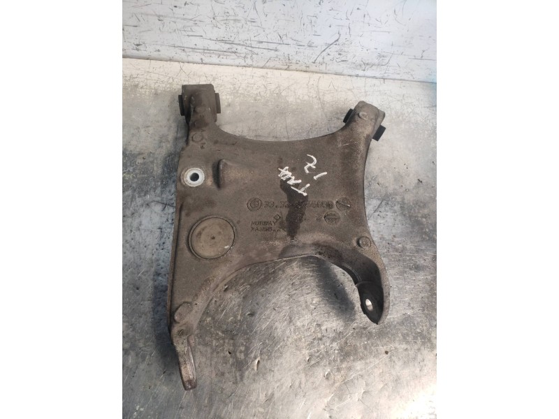 Recambio de brazo suspension inferior trasero izquierdo para bmw serie 6 coupe (e63) 635d referencia OEM IAM 6755989  3332234799