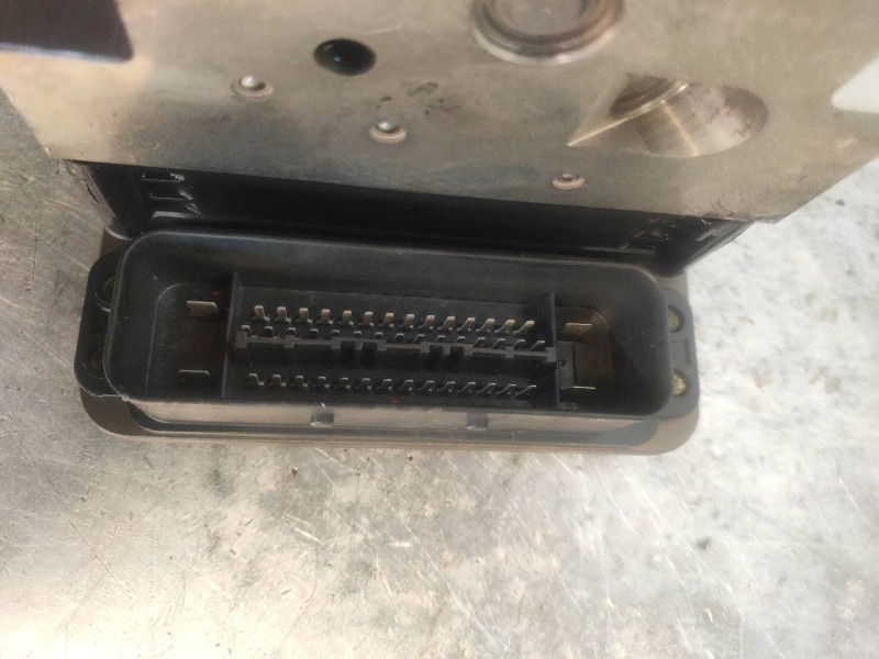 Recambio de abs para bmw serie 6 coupe (e63) 635d referencia OEM IAM 0265250217 34516774679 0265960327 6783360