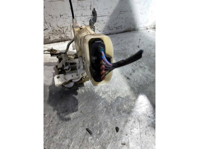 Recambio de motor cierre centralizado delantero derecho para toyota yaris (ncp1/nlp1/scp1) 1.4 d-4d expo referencia OEM IAM 0311