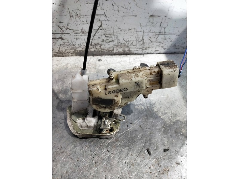 Recambio de motor cierre centralizado trasero derecho para toyota yaris (ncp1/nlp1/scp1) 1.4 d-4d expo referencia OEM IAM 030821
