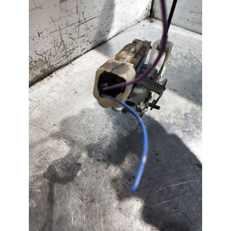 Recambio de motor cierre centralizado trasero derecho para toyota yaris (ncp1/nlp1/scp1) 1.4 d-4d expo referencia OEM IAM 030821