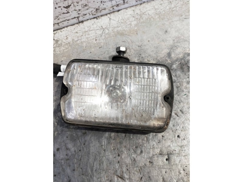 Recambio de faro antiniebla izquierdo para jeep cherokee (j) 2.5 td referencia OEM IAM   