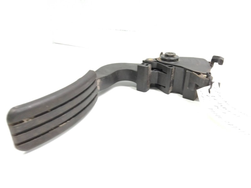 Recambio de potenciometro pedal para dacia dokker 1.5 dci diesel fap cat referencia OEM IAM 180108712R  