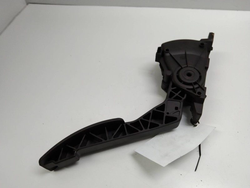 Recambio de potenciometro pedal para dacia sandero 1.5 dci diesel cat referencia OEM IAM 6PV00908502 8200386506D 