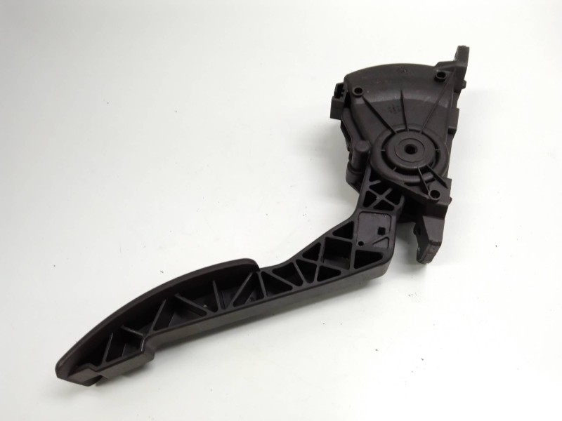 Recambio de potenciometro pedal para dacia sandero 1.2 16v cat referencia OEM IAM 6PV00908502 8200386506D 