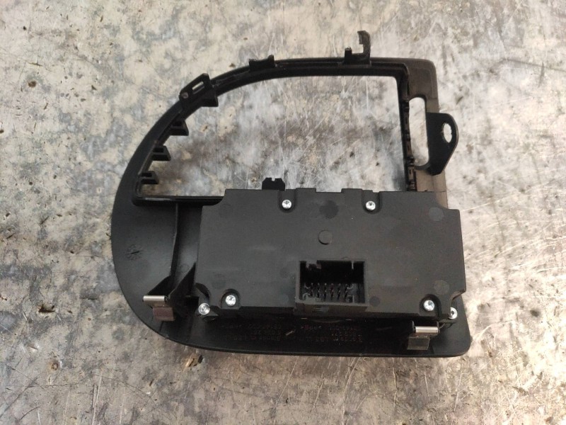 Recambio de mando luces para bmw serie 6 coupe (e63) 635d referencia OEM IAM 6925252 33280201 61316968573