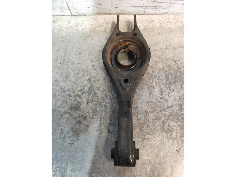 Recambio de brazo suspension inferior trasero izquierdo para kia magentis active referencia OEM IAM   