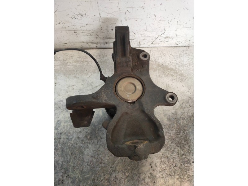 Recambio de mangueta delantera derecha para mercedes sprinterii caja cerrada (desde 01.06) 2.1 cdi cat referencia OEM IAM   