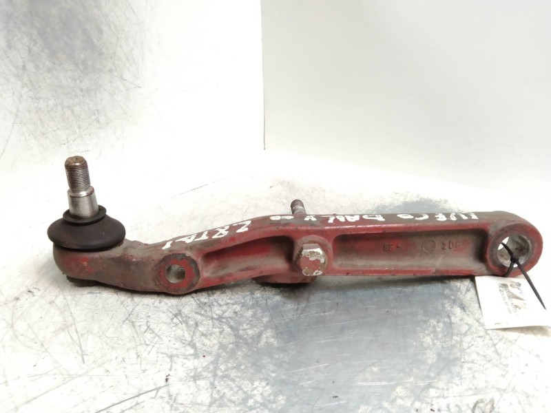 Recambio de brazo suspension inferior delantero derecho para iveco daily combi referencia OEM IAM   