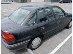 opel astra f berlina del año 1992 2