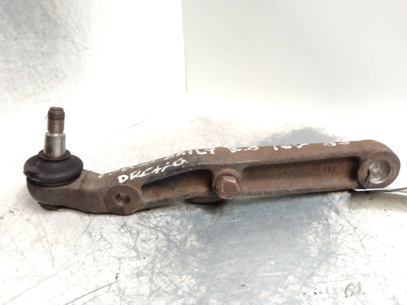 Recambio de brazo suspension inferior delantero derecho para iveco daily caja cerrada (1999 =>) 3.0 diesel cat referencia OEM IA