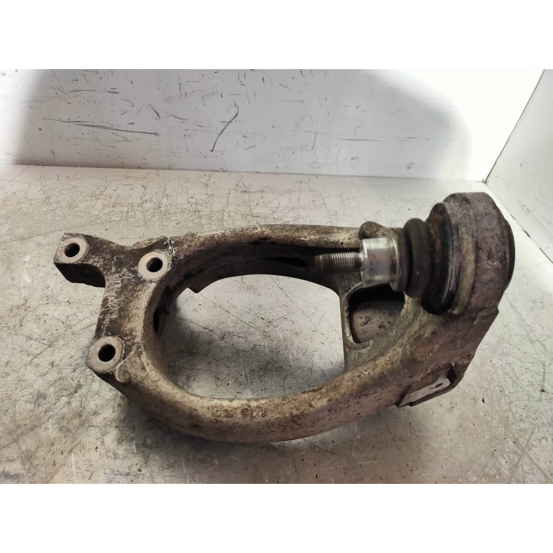 Recambio de soporte brazo suspension delantero izquierdo para renault megane iii coupe renault sport referencia OEM IAM 28A57506