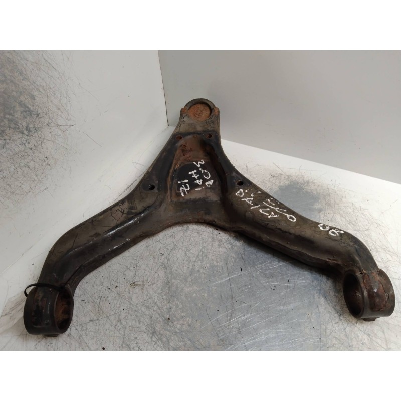 Recambio de brazo suspension inferior delantero izquierdo para iveco daily caja cerrada (2006 =>) referencia OEM IAM   