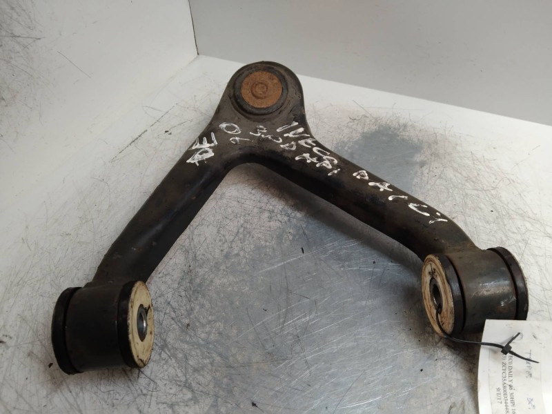 Recambio de brazo suspension superior delantero derecho para iveco daily caja cerrada (2006 =>) referencia OEM IAM   