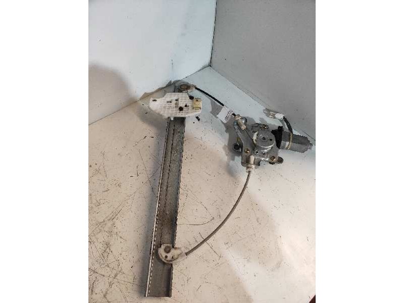 Recambio de elevalunas trasero derecho para hyundai matrix (fc) 1.6 gls referencia OEM IAM 9882017200  