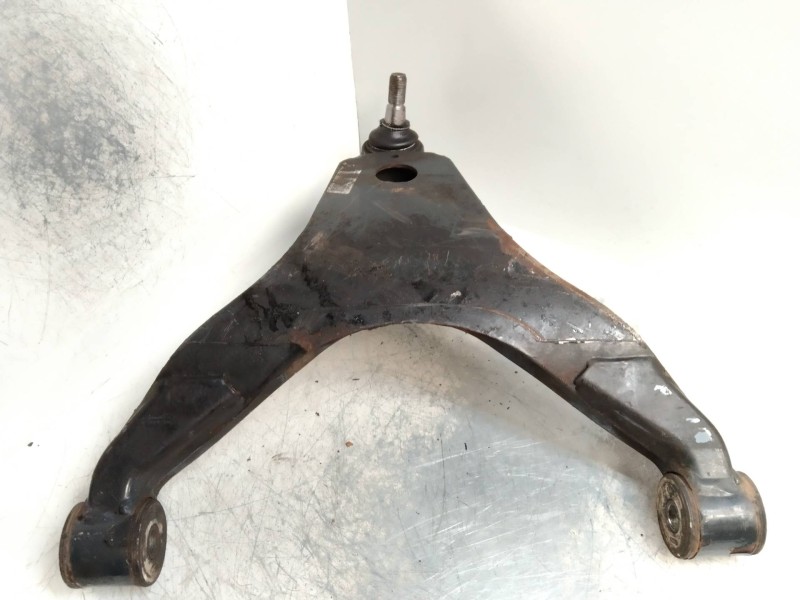 Recambio de brazo suspension inferior delantero derecho para iveco daily furgón 2.3 diesel cat referencia OEM IAM   